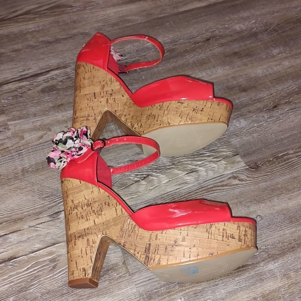 Patent platform kork heels shoes Sz 11 EUC - Picture 7 of 9